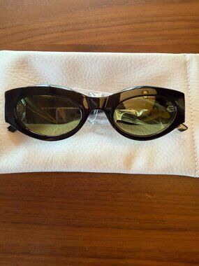 Le Specs Body Bumpin Black Sunglasses NWT